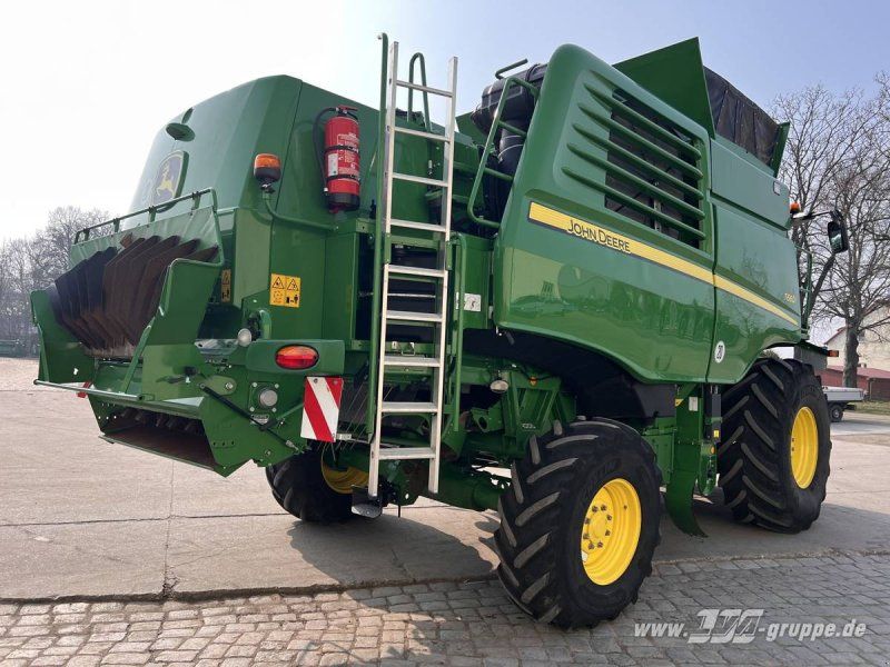 John Deere T660