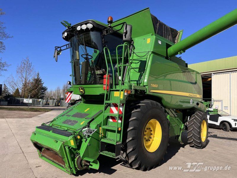 John Deere T660