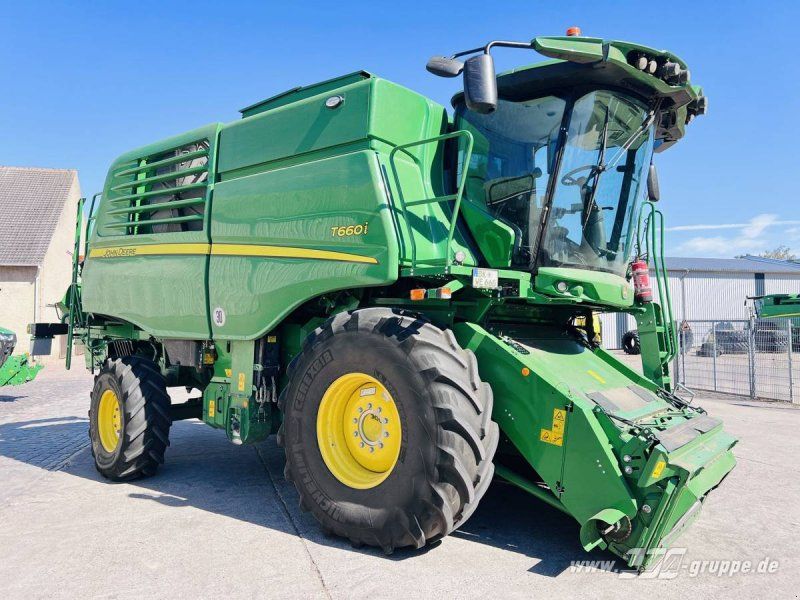 John Deere T660