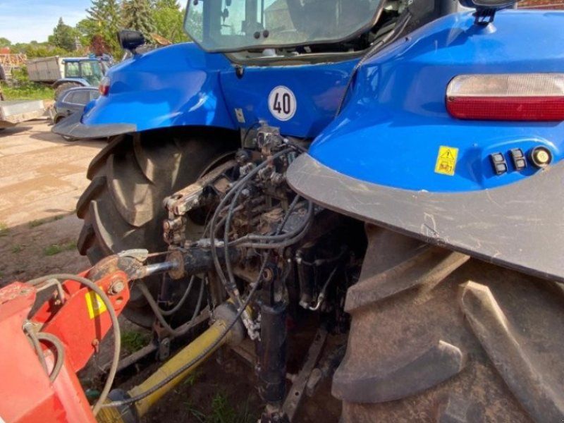 New Holland T 8.390