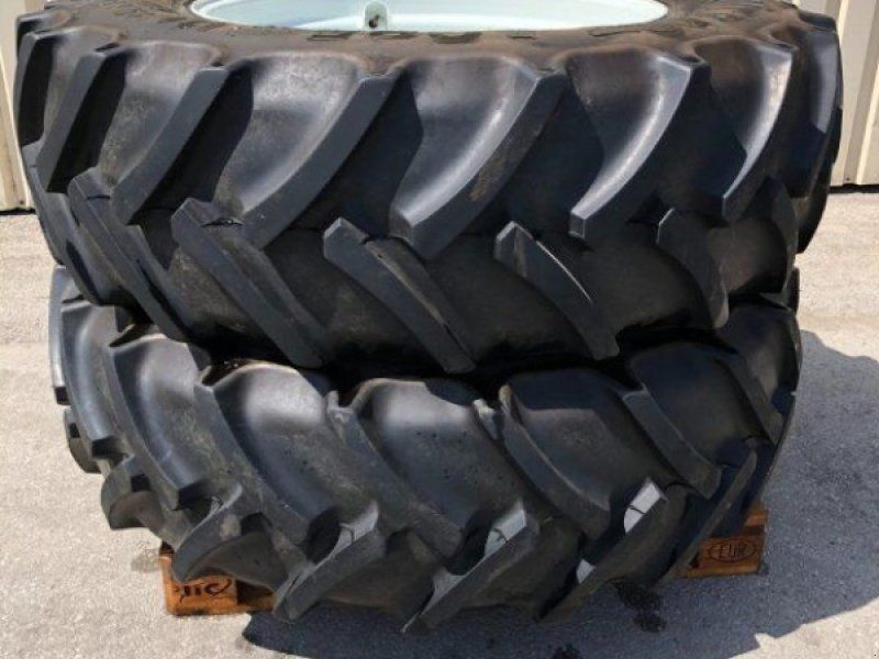 Conti AC 85 420/85R34 mit Felge