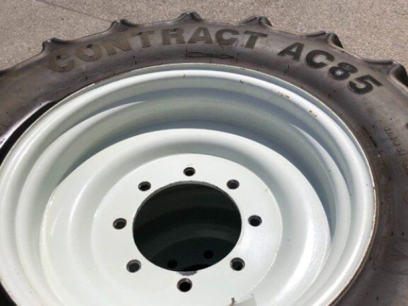 Conti AC 85 420/85R34 mit Felge