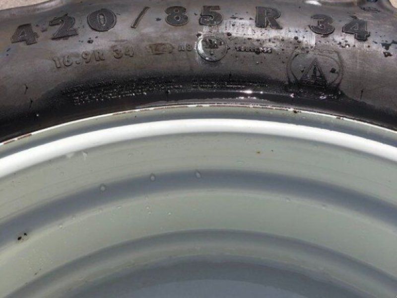 Conti AC 85 420/85R34 mit Felge