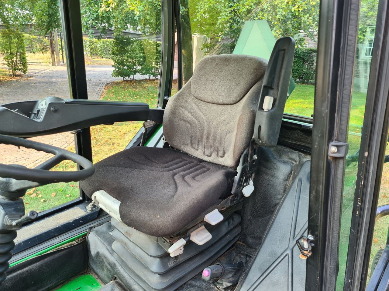 John Deere 1505 frontmaaier Yanmar diesel motor 4x4