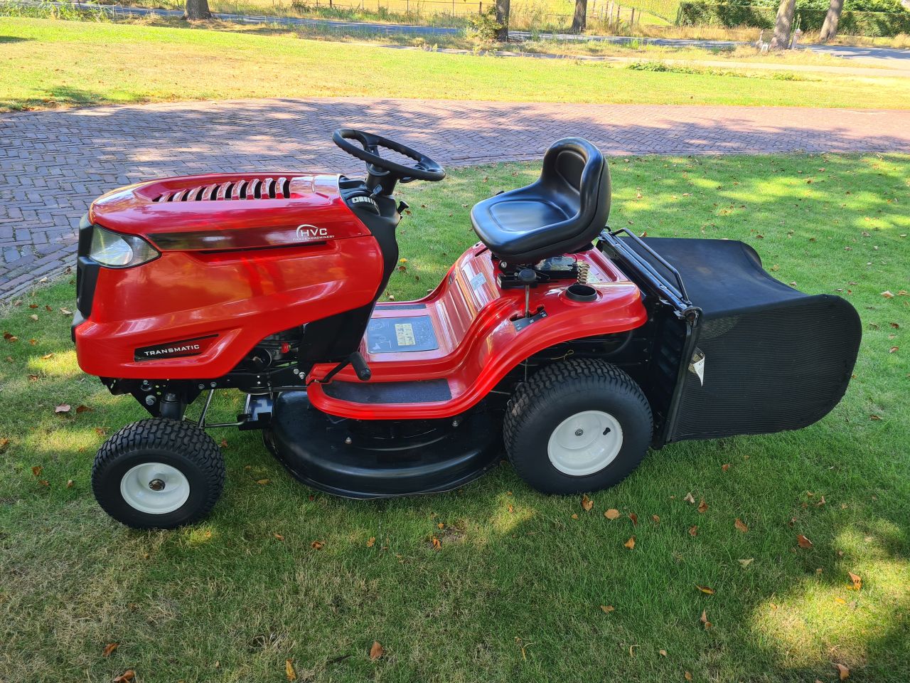 MTD RC 125 zitmaaier met opvangbak als nieuw.