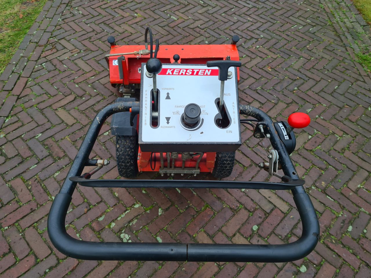 Kersten K 1100 veegmachine hydrostaat.