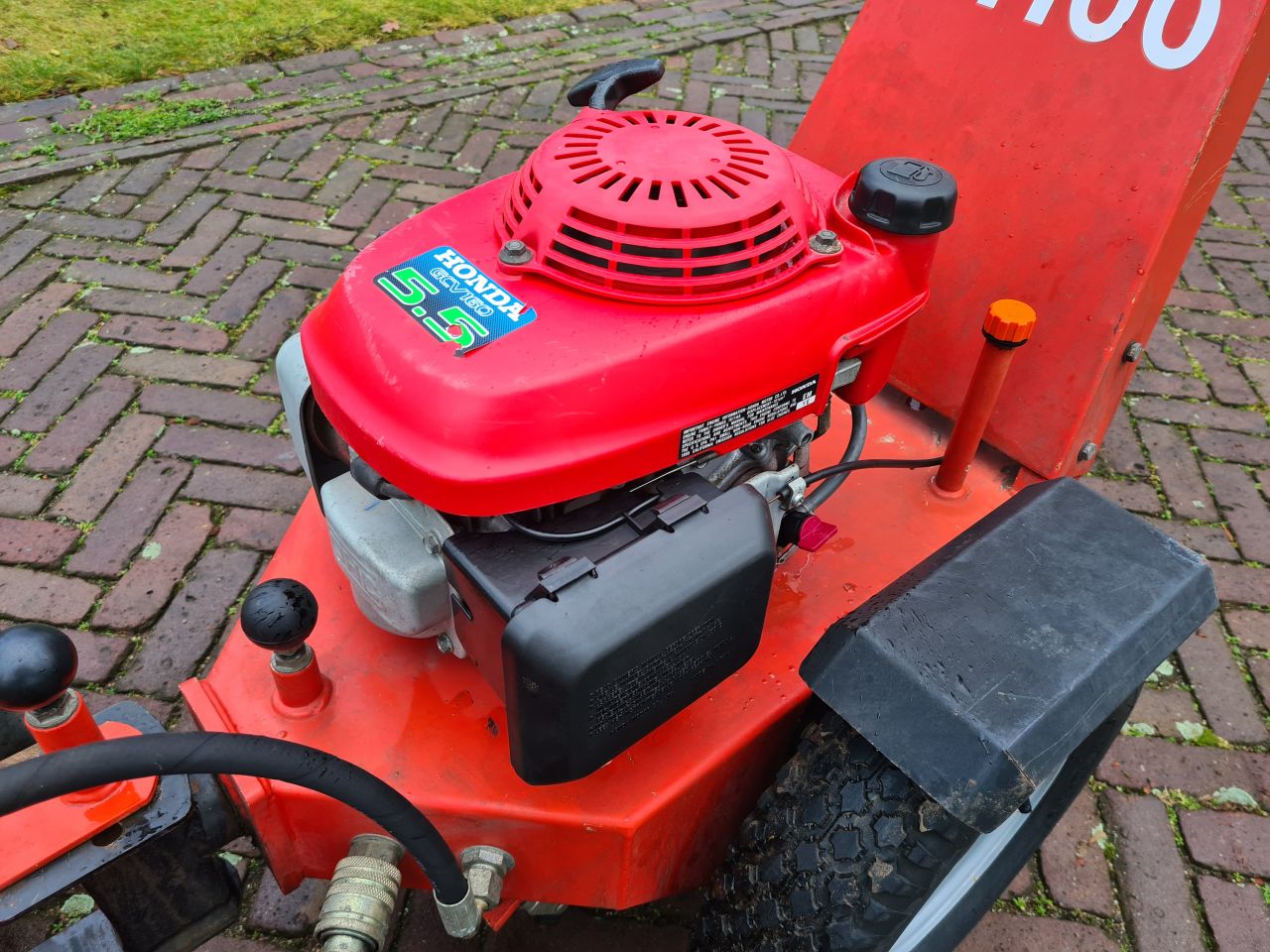 Kersten K 1100 veegmachine hydrostaat.