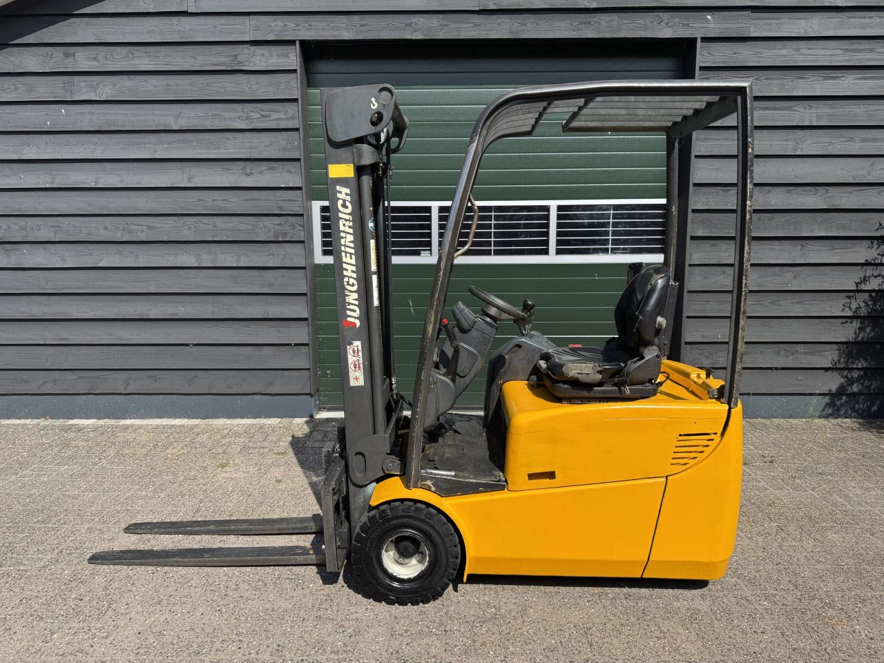 Jungheinrich EFG-DH 1500 kg vorkheftruck / elektrische heftruck