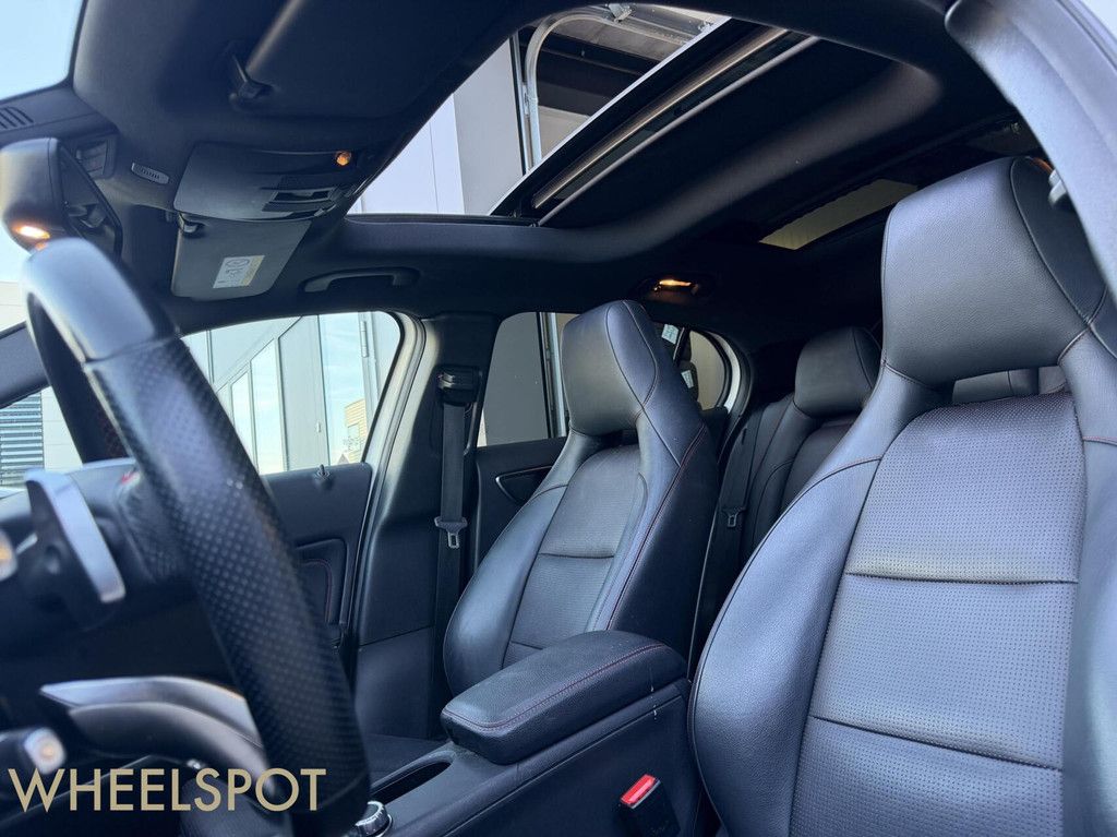 Mercedes GLA-klasse 250 4Matic AMG|Pano|Keyless|19 Inch|Camera