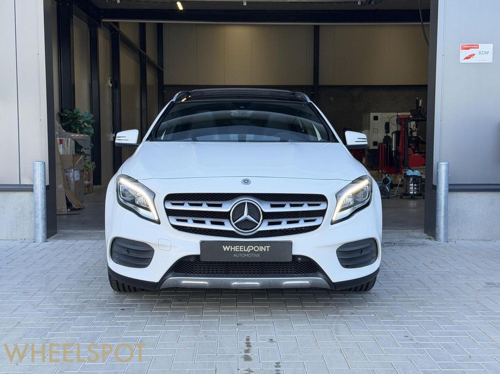 Mercedes GLA-klasse 250 4Matic AMG|Pano|Keyless|19 Inch|Camera
