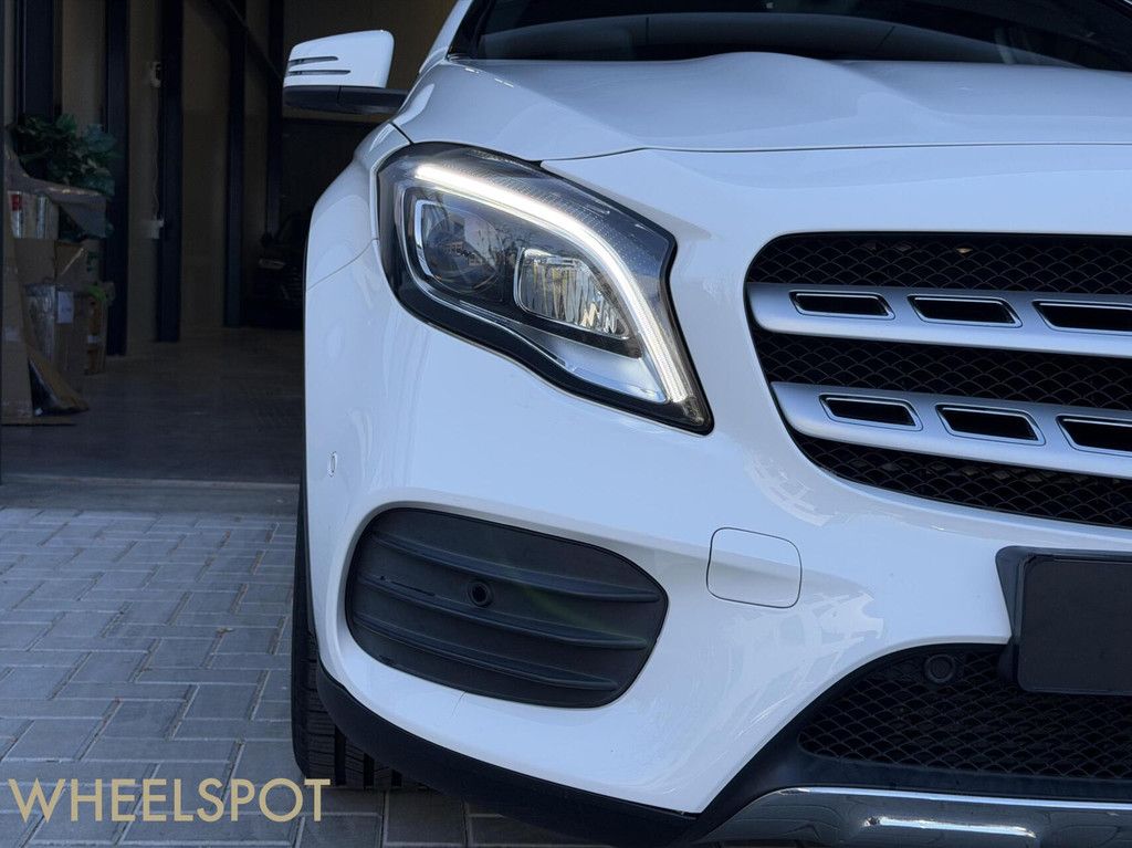 Mercedes GLA-klasse 250 4Matic AMG|Pano|Keyless|19 Inch|Camera