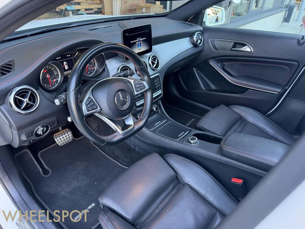 Mercedes GLA-klasse 250 4Matic AMG|Pano|Keyless|19 Inch|Camera
