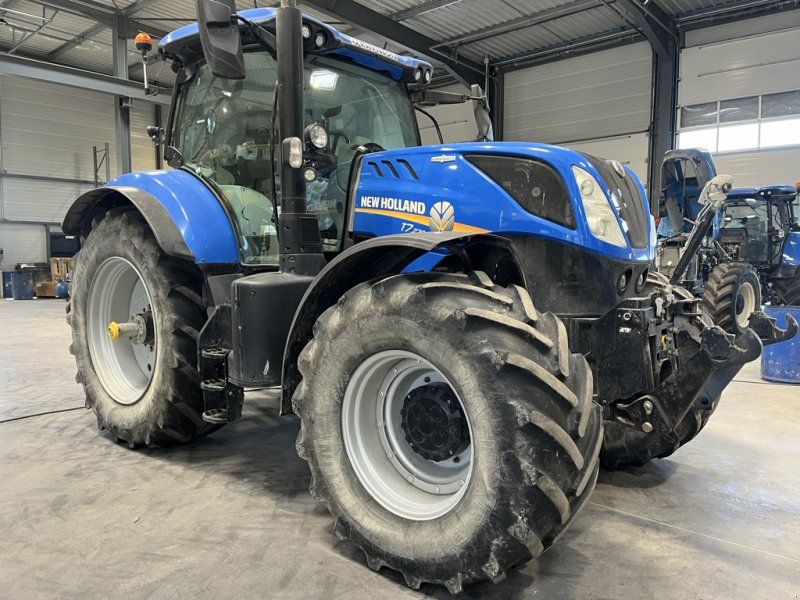 New Holland T7.270