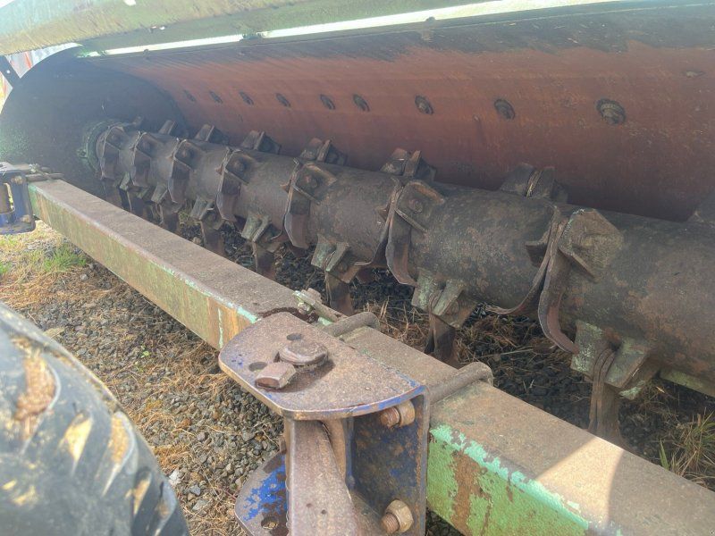 Desvoys Broyeur à axe horizontal DR4 280