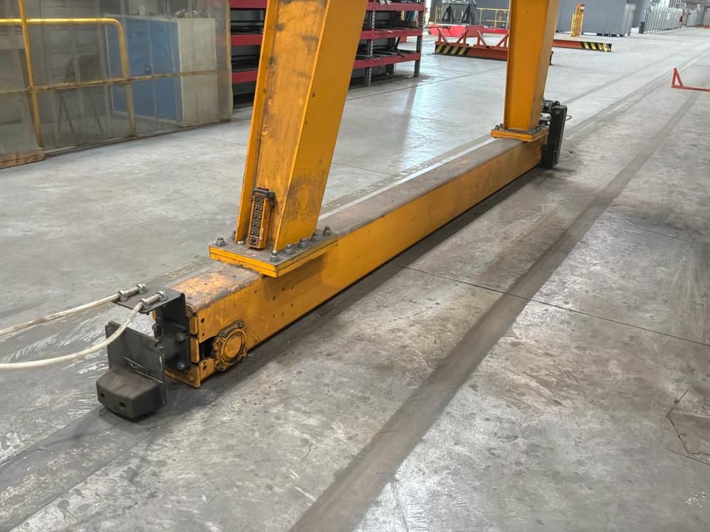 2012 Kone 5T x 15.030 mm Halbportalkran (Halle 4)