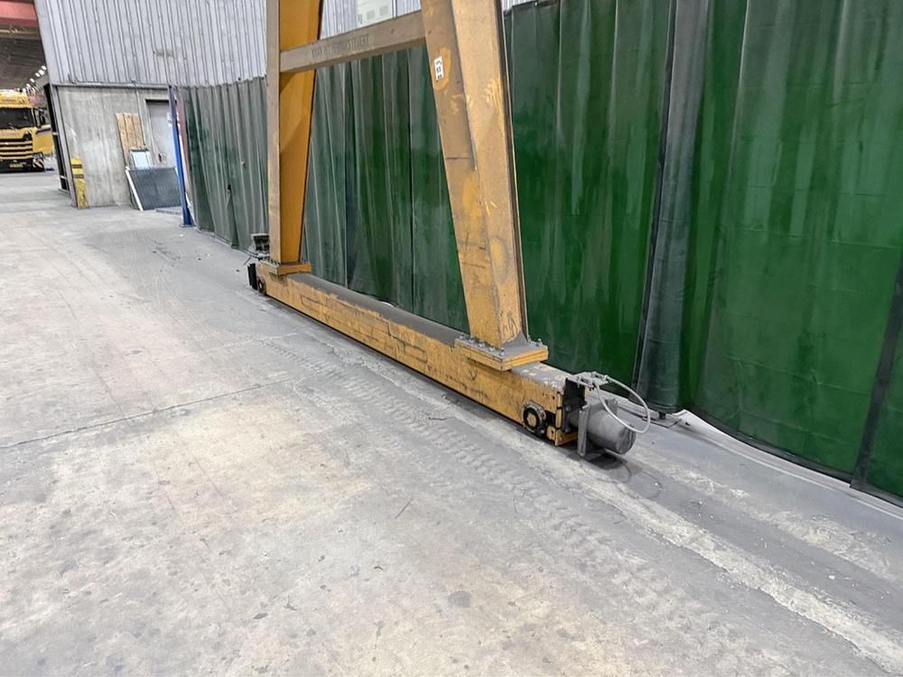 2012 Kone 5T x 15.030 mm Halbportalkran (Halle 3)