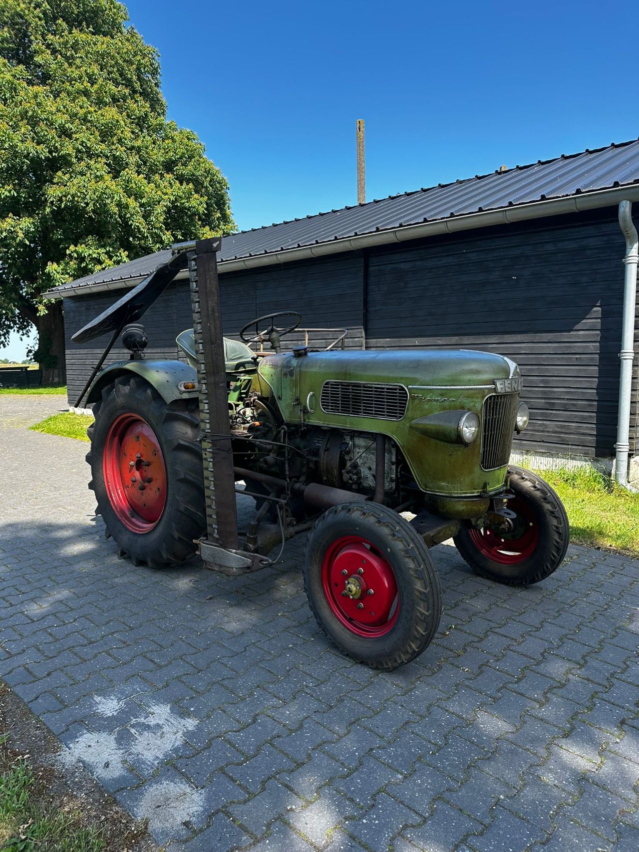 Fendt Farmer 1 met hef en maaibalk