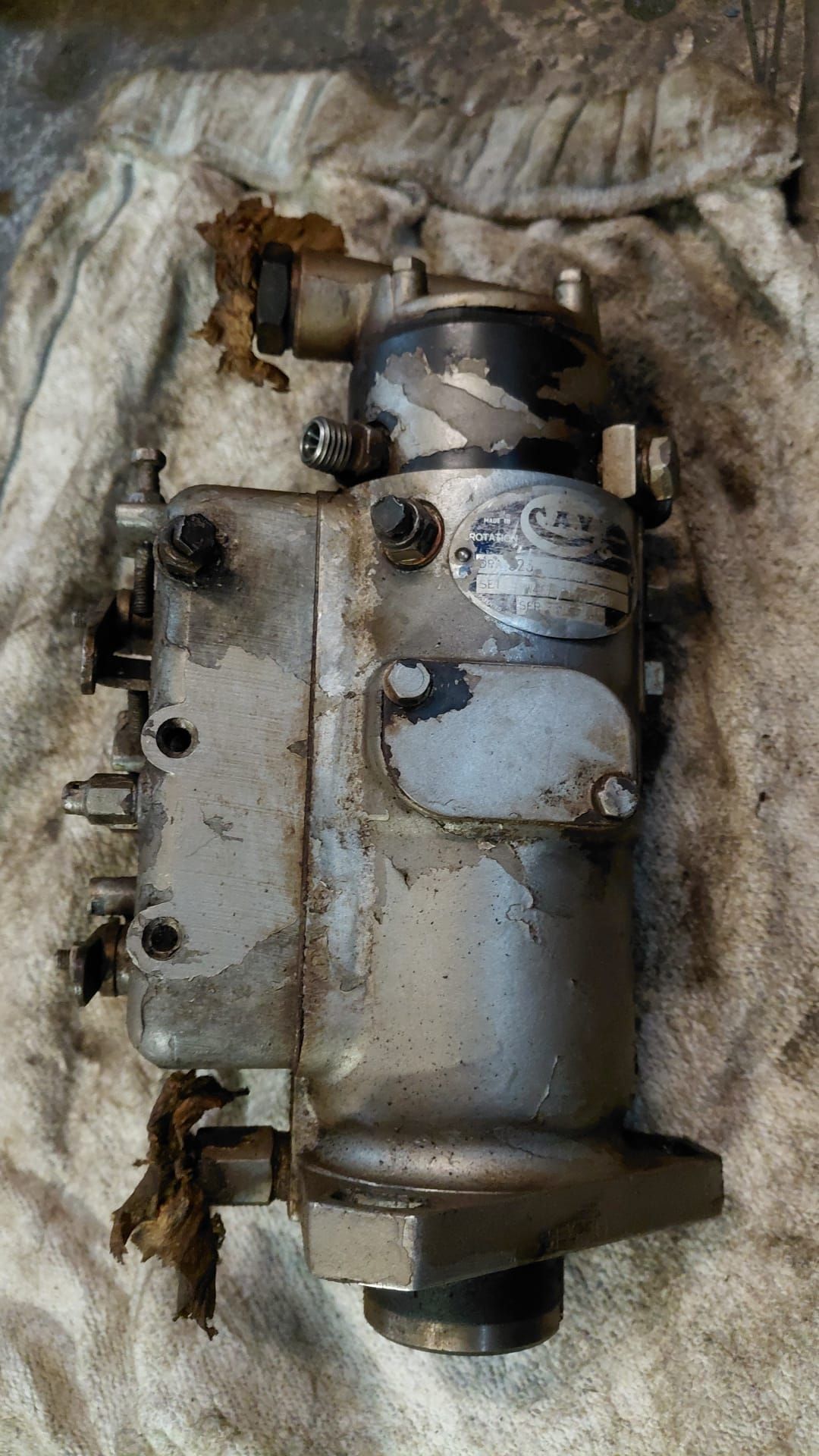 Gebruikte brandstofpomp voor Massey AD 3-152 motor