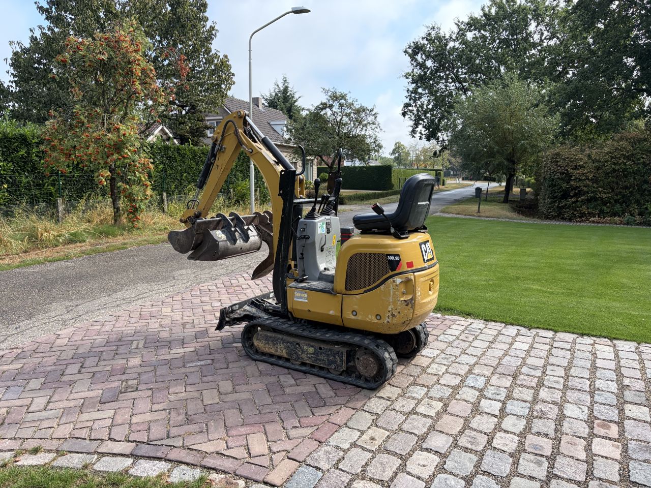 Cat 300.9d