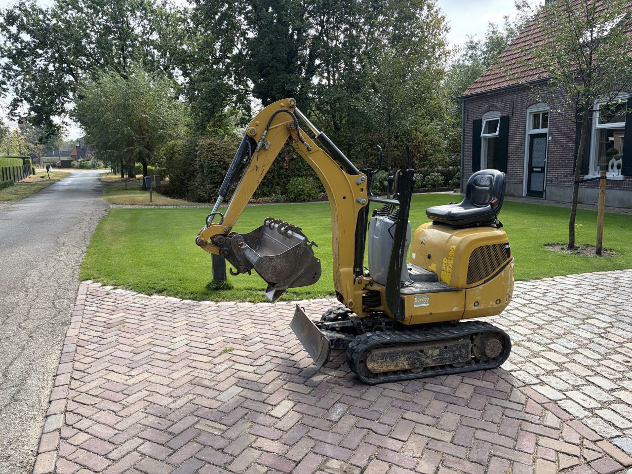 Cat 300.9d