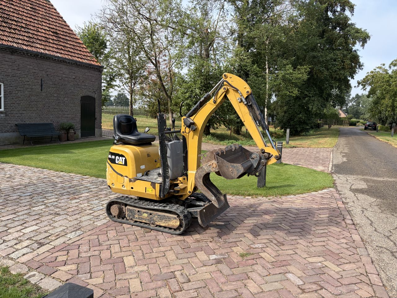Cat 300.9d