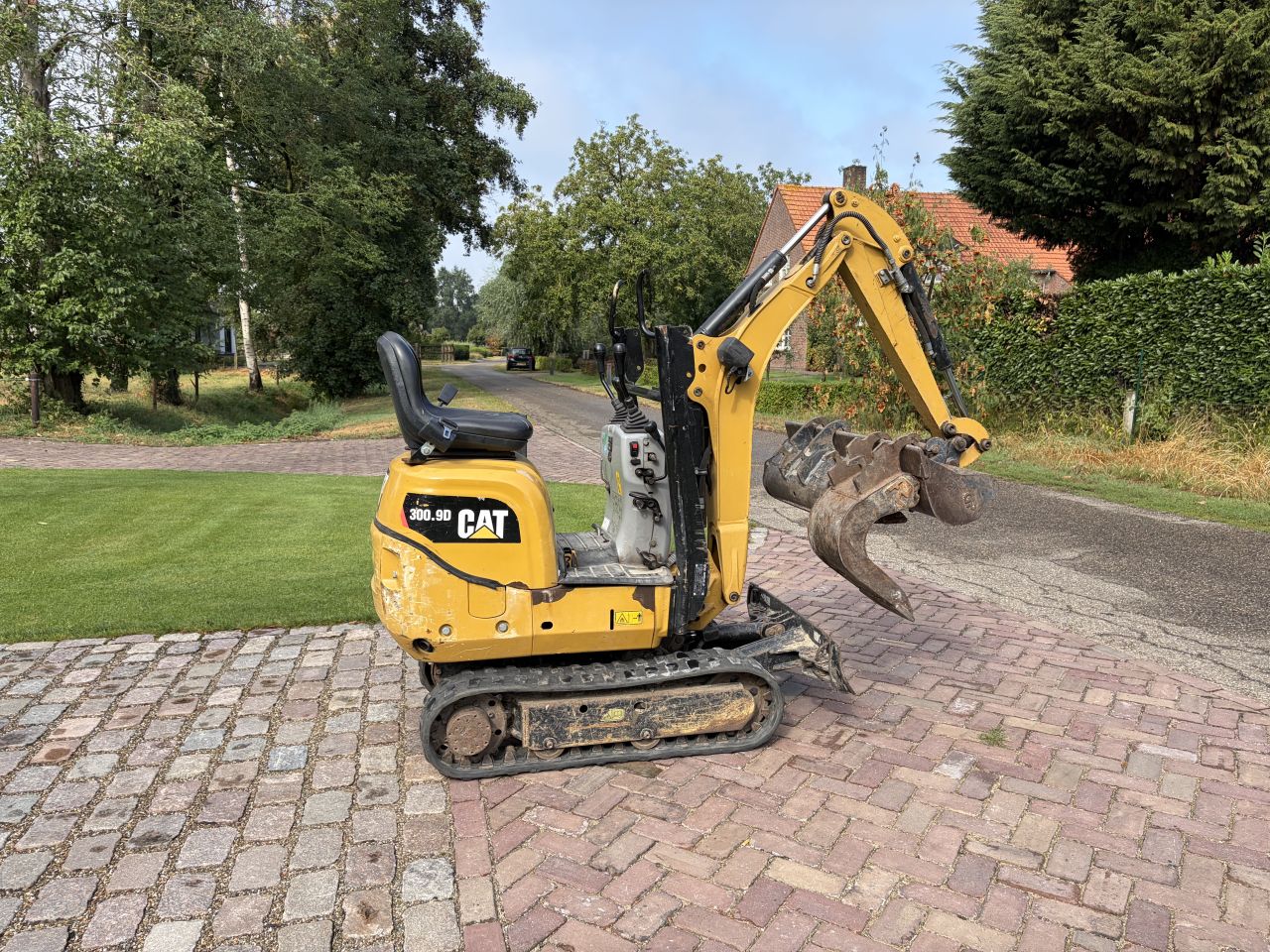 Cat 300.9d