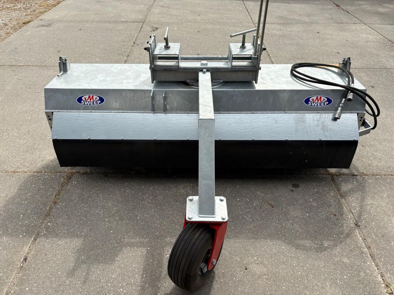 M sweep veegmachine