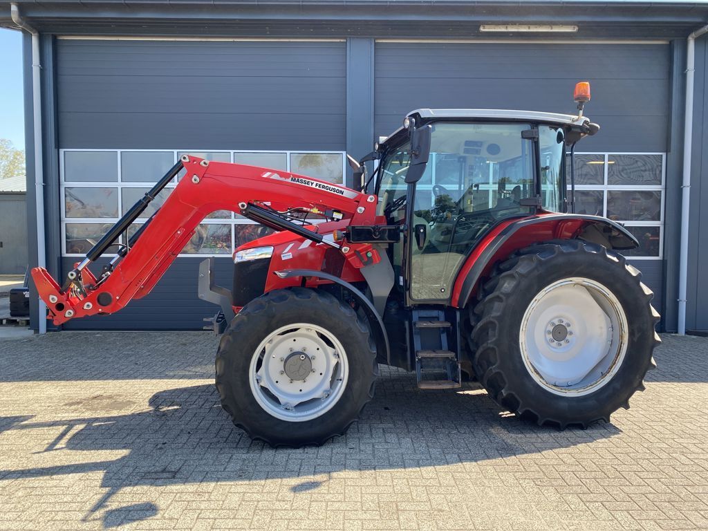 Massey Ferguson 5709M Dyna4