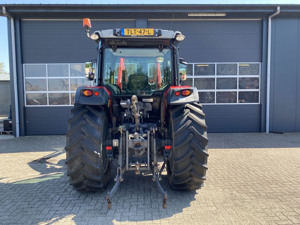 Massey Ferguson 5709M Dyna4