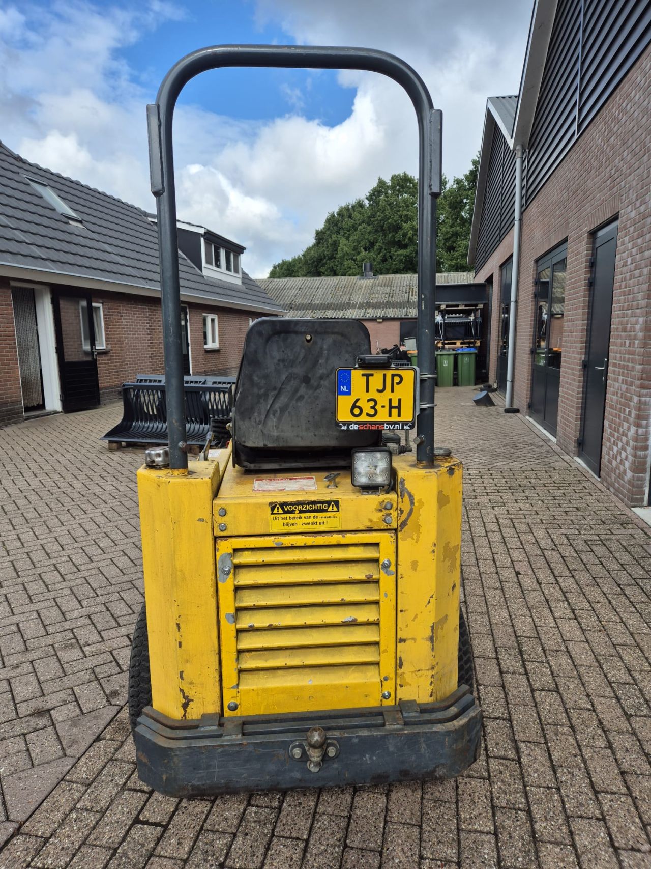 Knikmops 90/ bj 2000/ shovel