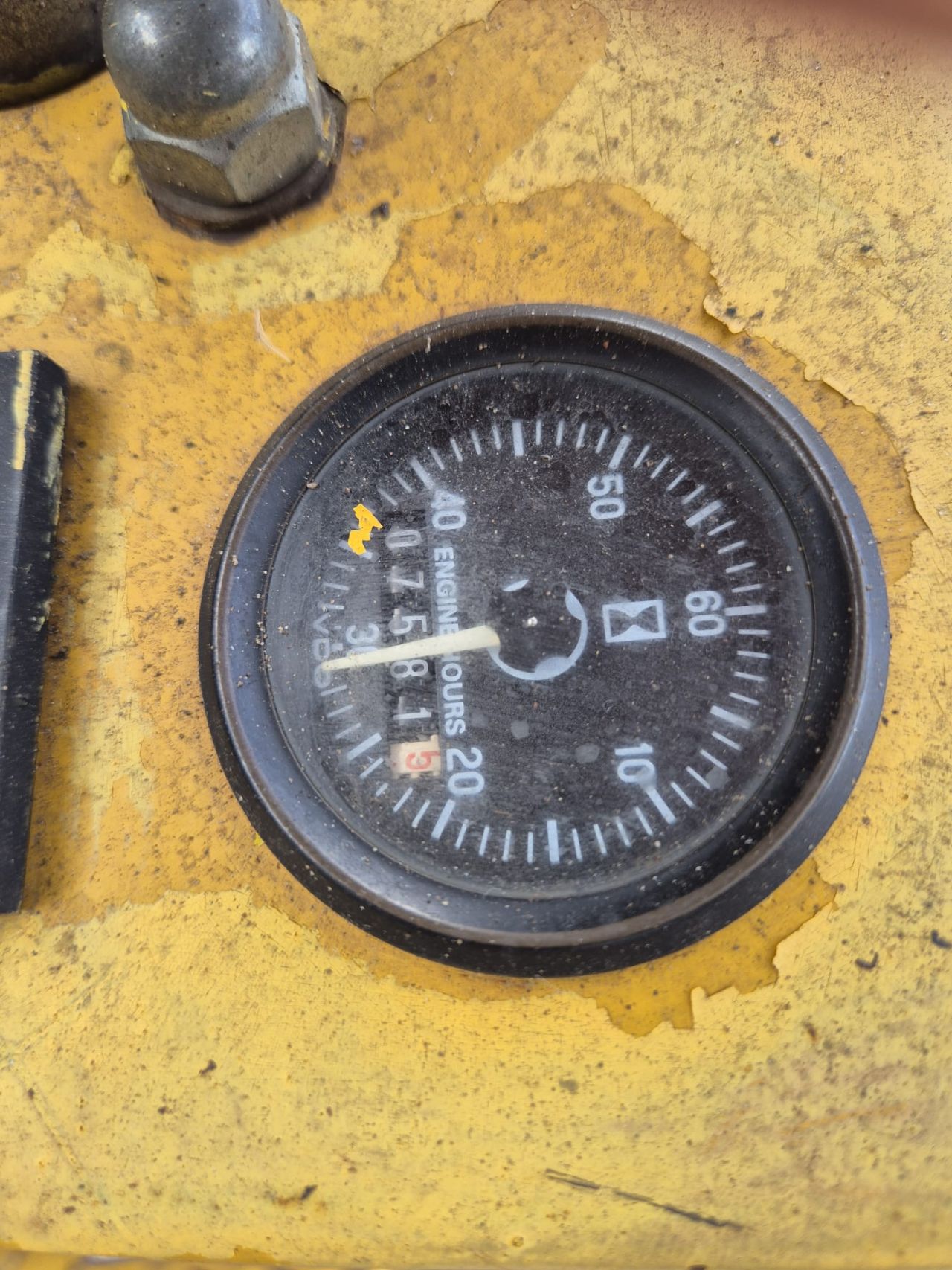 Knikmops 90/ bj 2000/ shovel