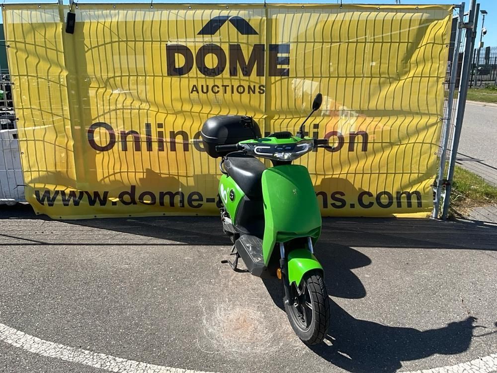 Super SOCO CUx Electric Scooter