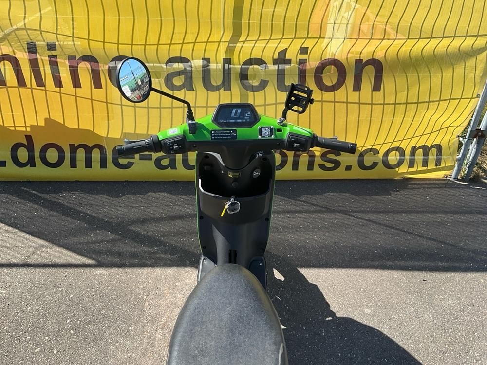 Super SOCO CUx Electric Scooter
