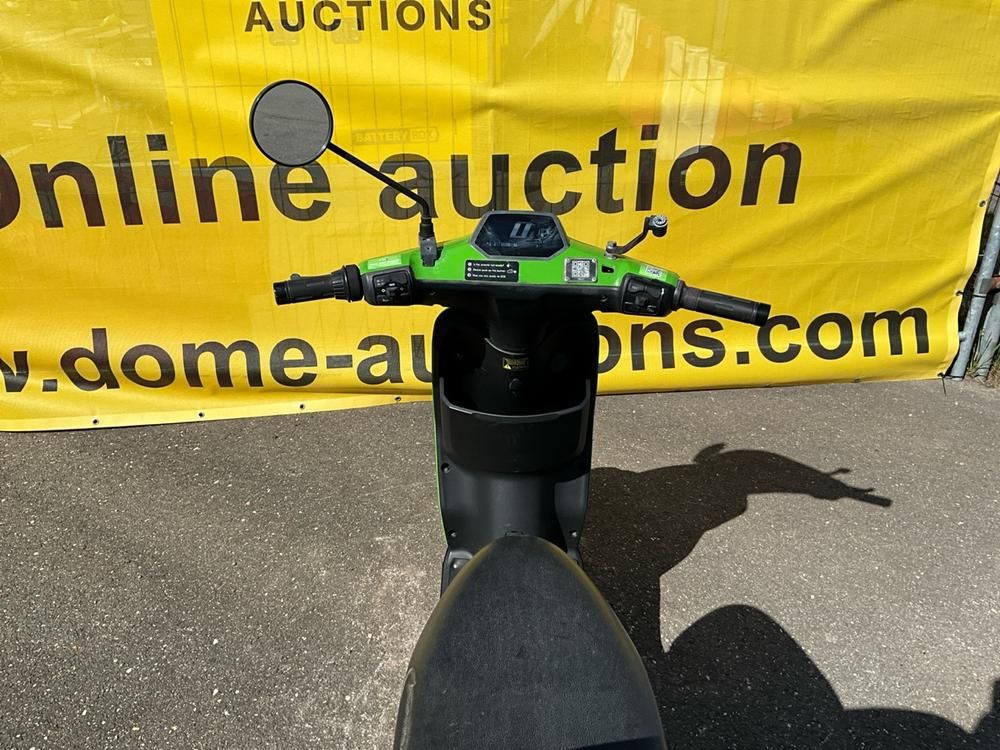 Super SOCO CUx Electric Scooter