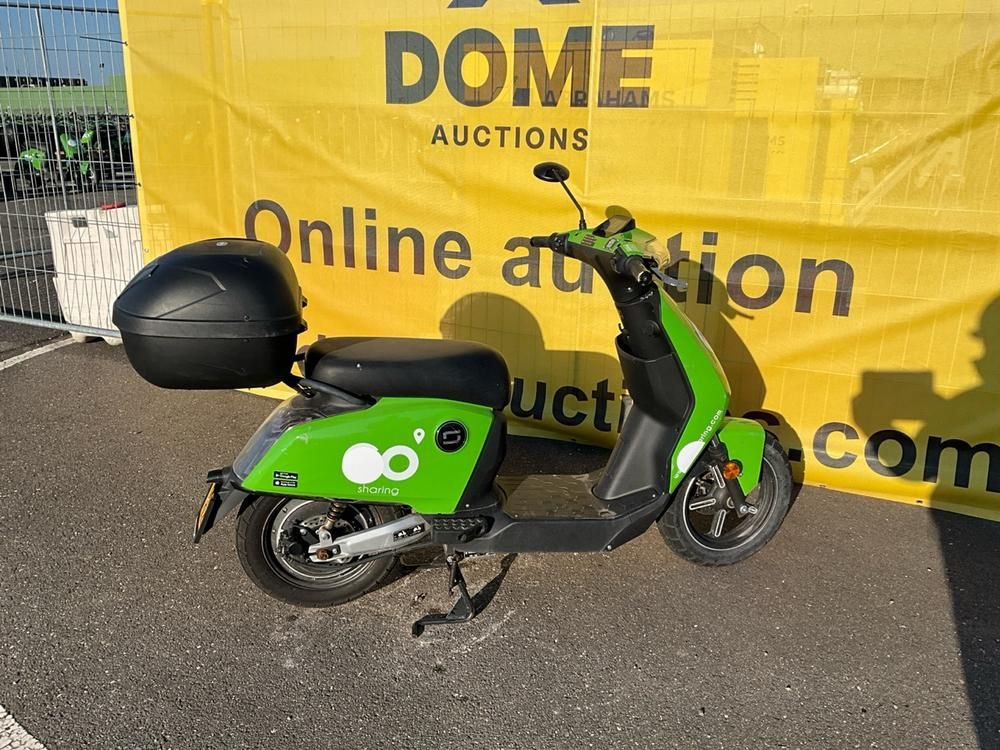 Super SOCO CUx Electric Scooter