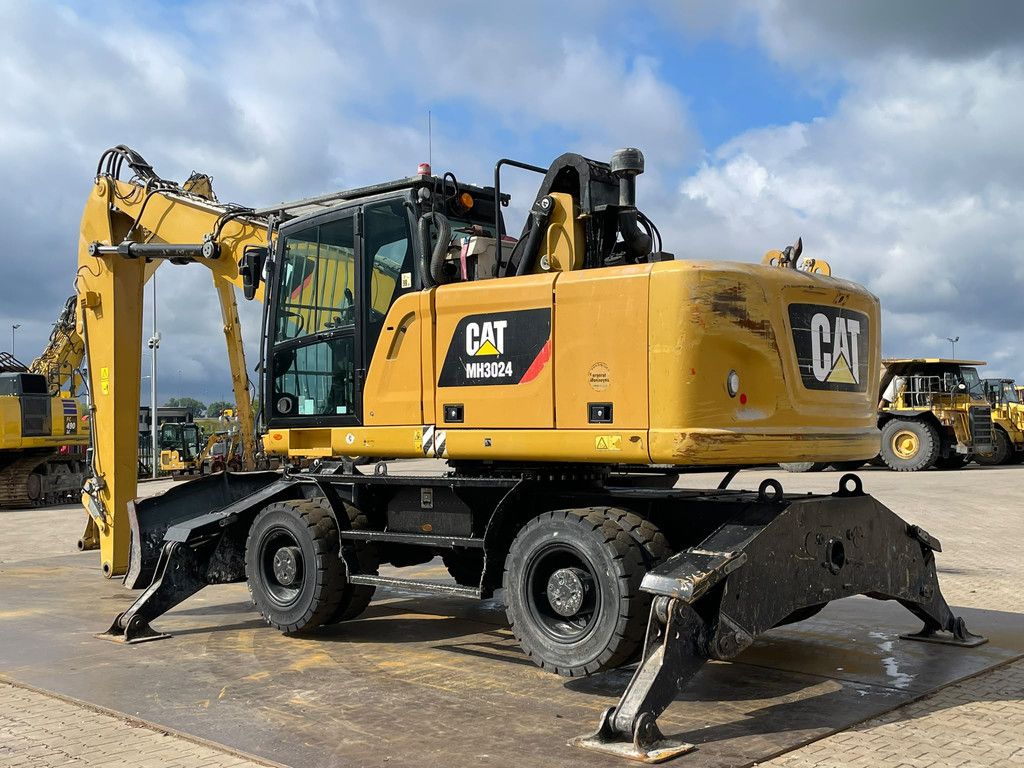 Caterpillar MH3024