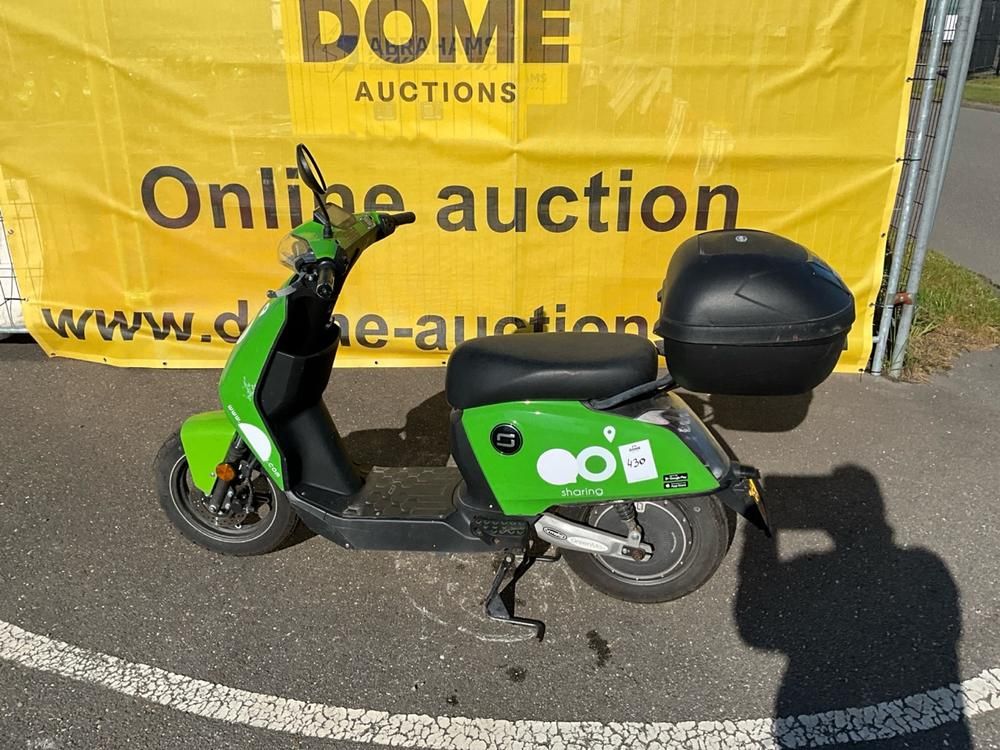 Super SOCO CUx Electric Scooter