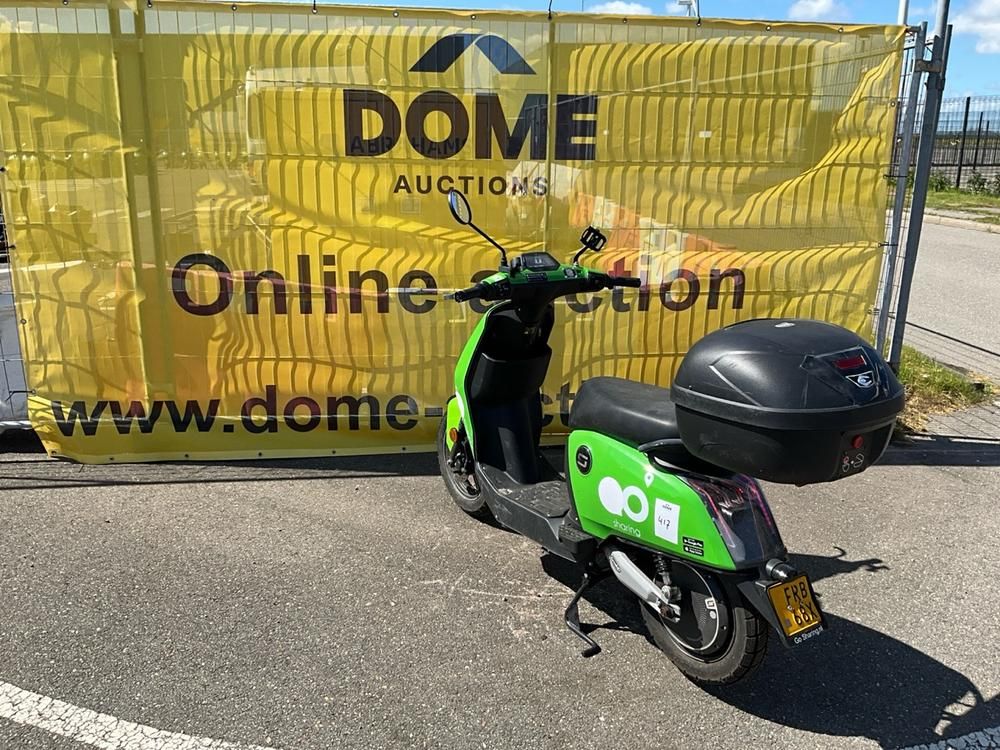 Super SOCO CUx Electric Scooter