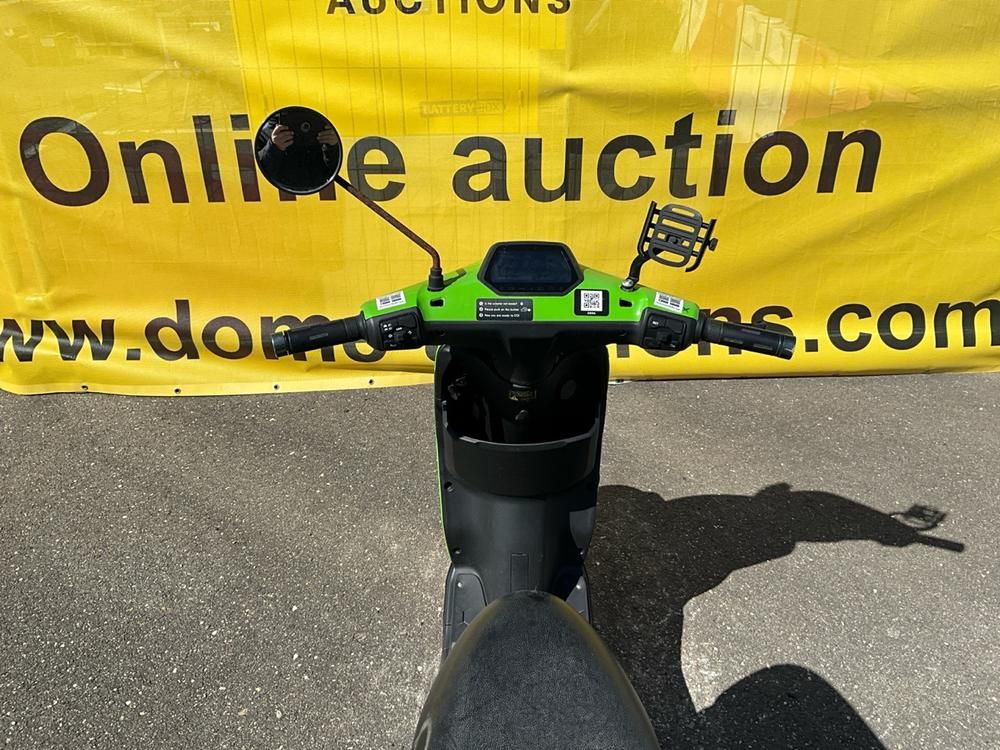 Super SOCO CUx Electric Scooter