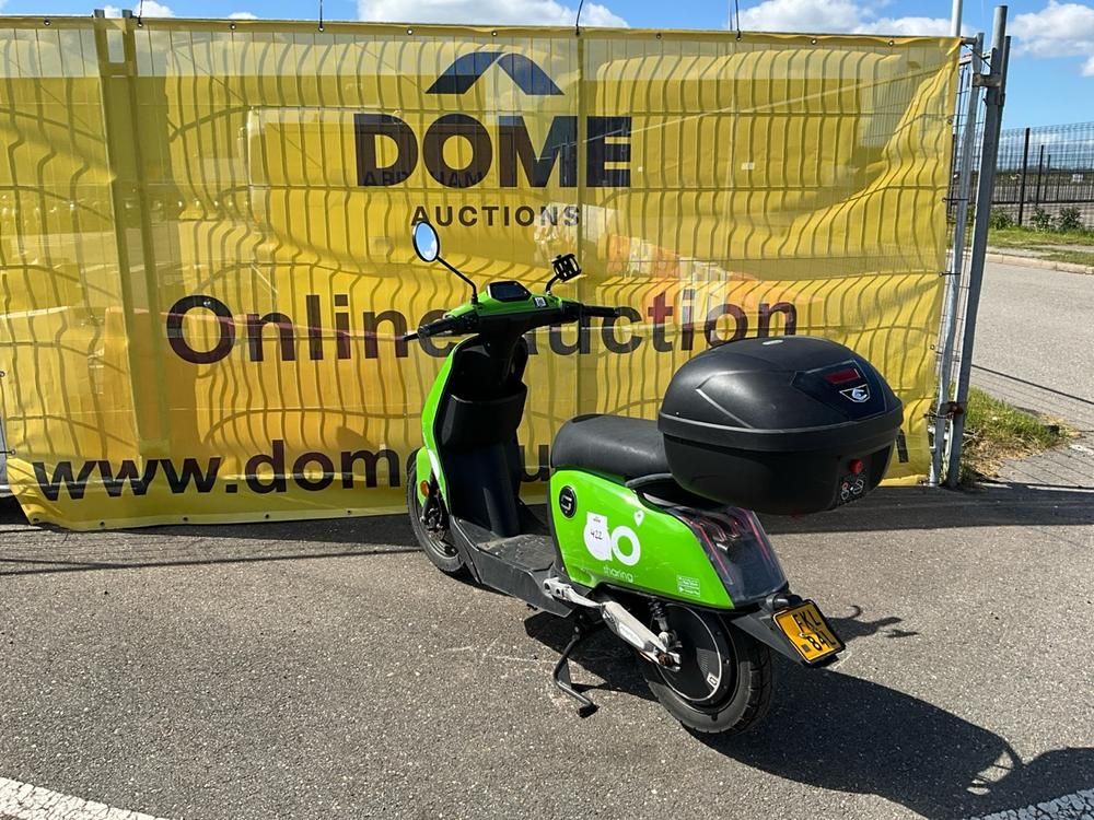 Super SOCO CUx Electric Scooter