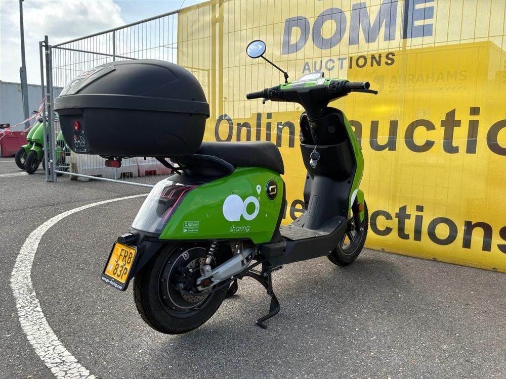 Super SOCO CUx Electric Scooter