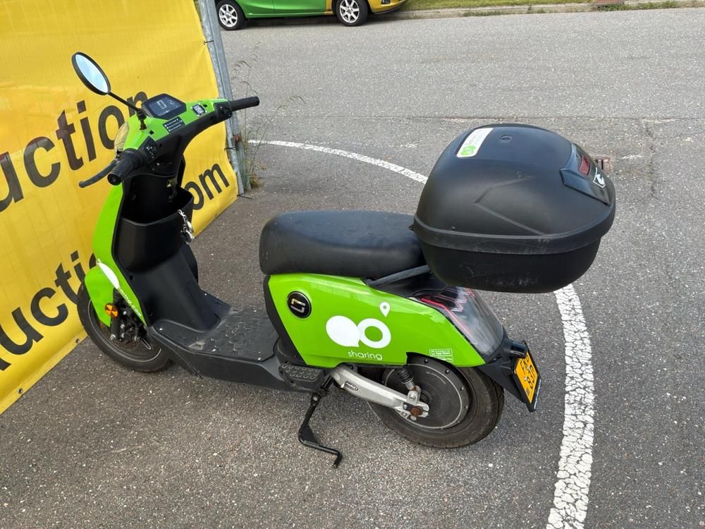Super SOCO CUx Electric Scooter