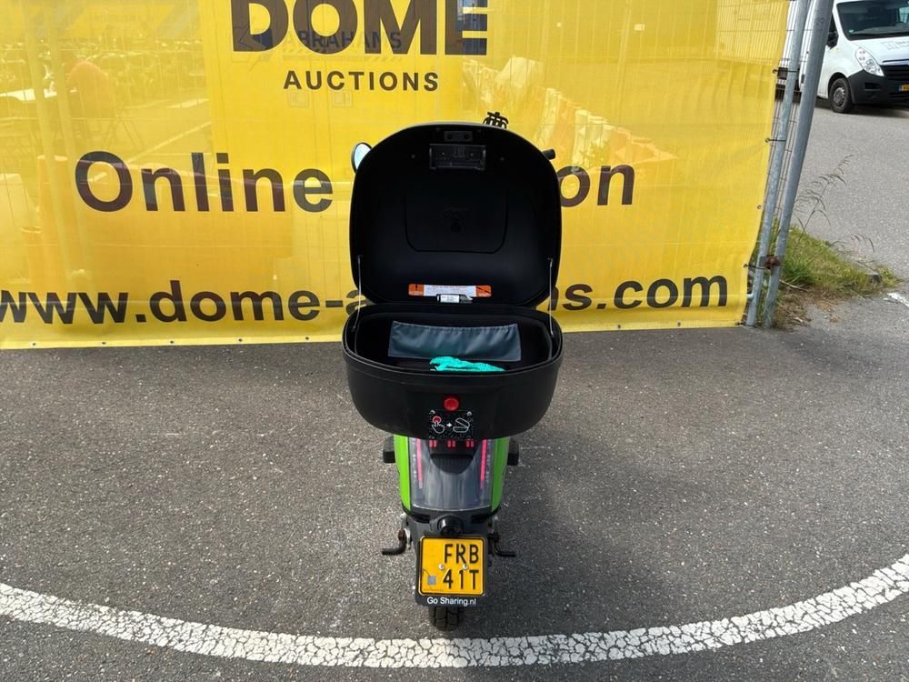 Super SOCO CUx Electric Scooter