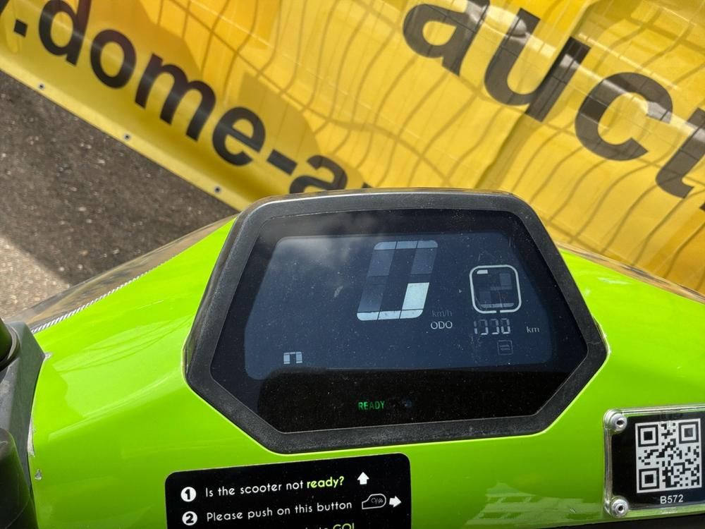 Super SOCO CUx Electric Scooter