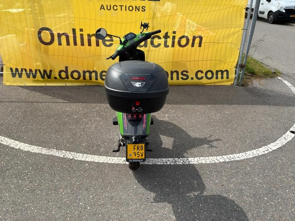 Super SOCO CUx Electric Scooter