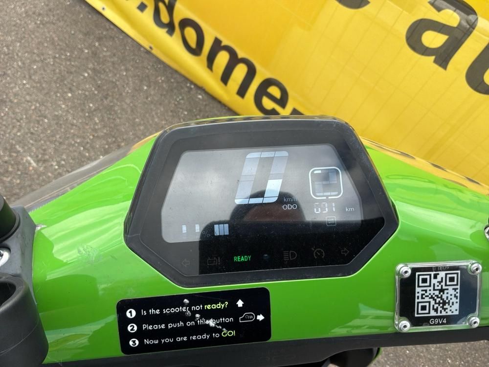 Super SOCO CUx Electric Scooter