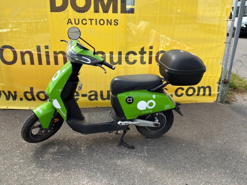 Super SOCO CUx Electric Scooter