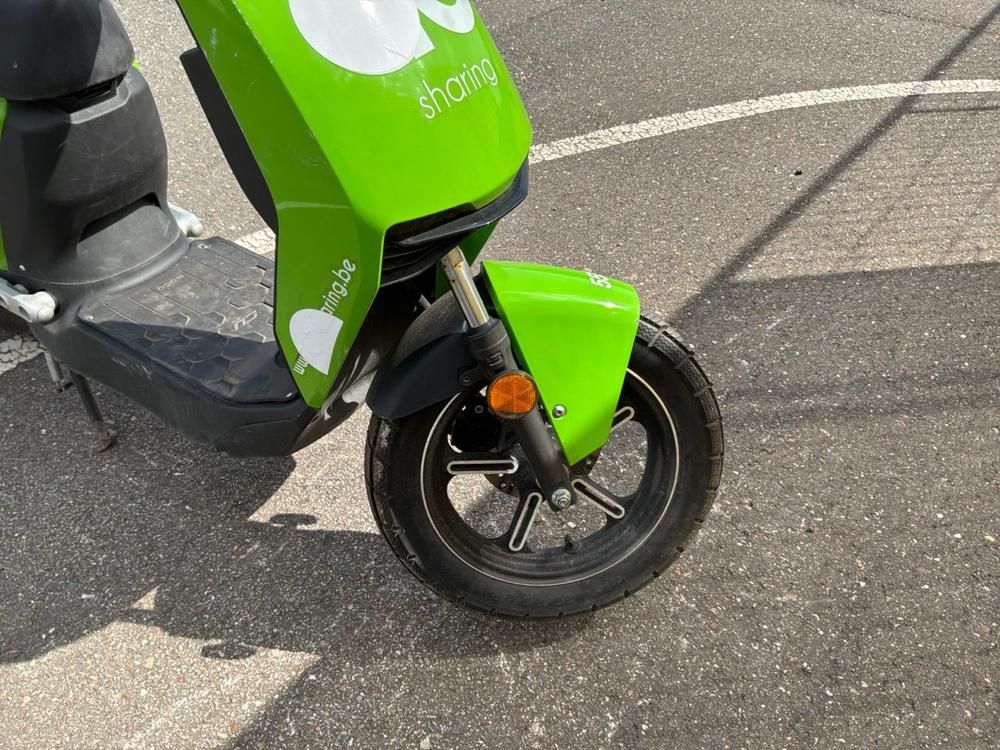 Super SOCO CUx Electric Scooter