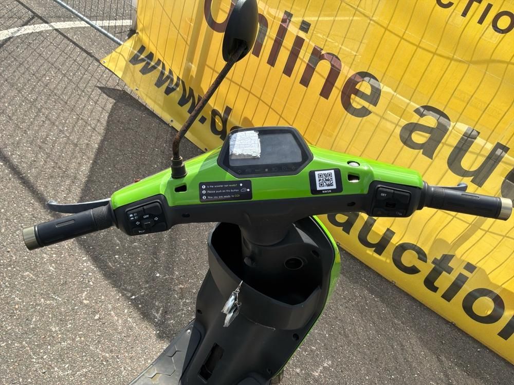 Super SOCO CUx Electric Scooter