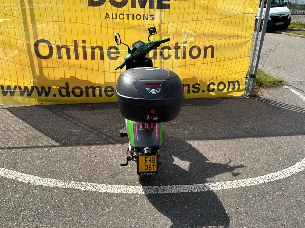 Super SOCO CUx Electric Scooter